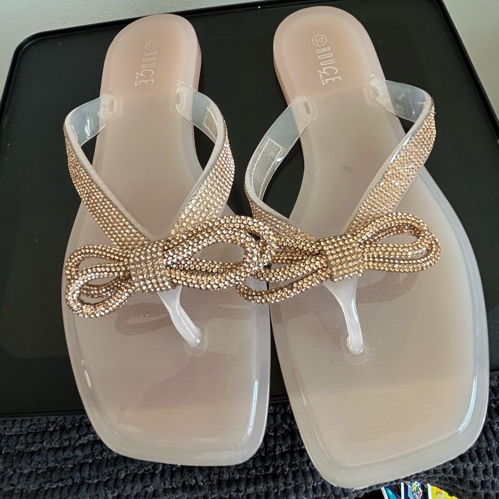 🎀 NWOT Women’s Elegant Rhinestone Bow Sandals |Size 10